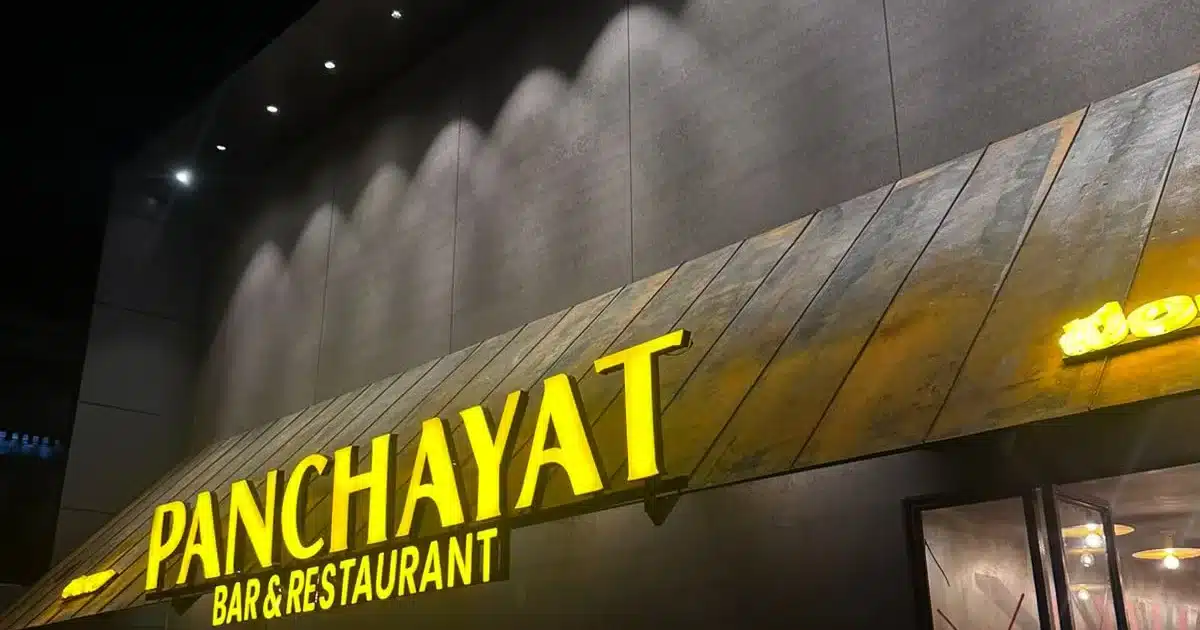 bar and restaurant for movie lovers